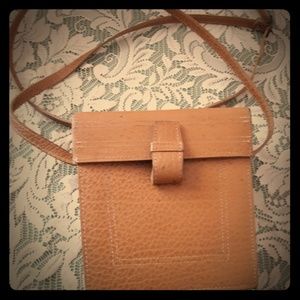 Vintage leather camera/binocular bag by Mundi